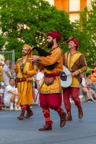 Reims, la parade de  l'épopée légendaire
